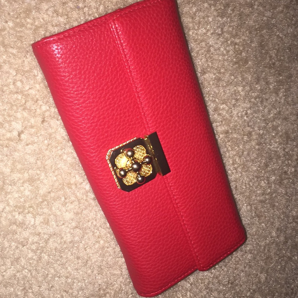 Charming Charlie’s Wallet